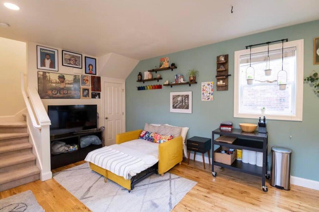 Adorable Cozy House With Parking And Loft! Vila Seattle Exterior foto