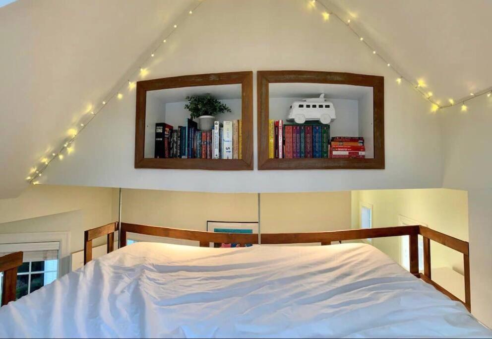 Adorable Cozy House With Parking And Loft! Vila Seattle Exterior foto
