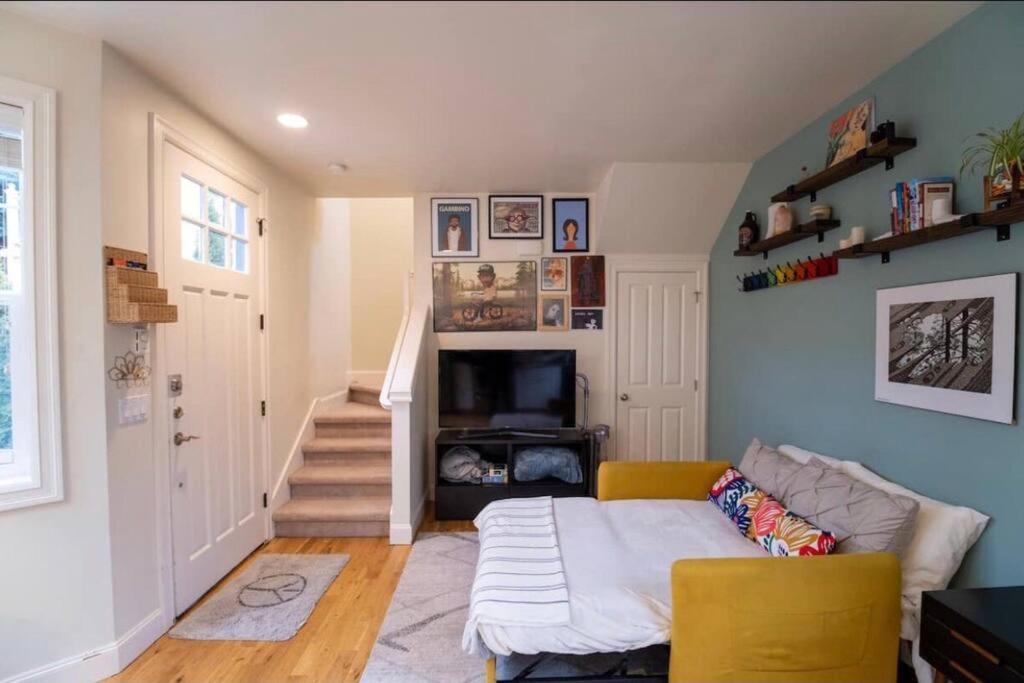 Adorable Cozy House With Parking And Loft! Vila Seattle Exterior foto